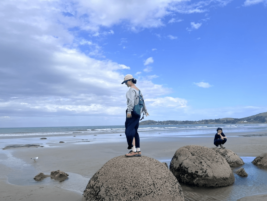 Dunedin : Moeraki